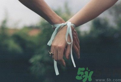 用醋泡手可以護(hù)膚嗎？怎么用醋泡手？