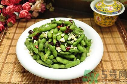 夏天吃毛豆好嗎？夏天吃毛豆有什么好處？