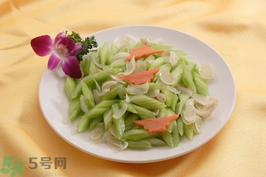 芹菜對(duì)胃好嗎？芹菜對(duì)胃病的作用？