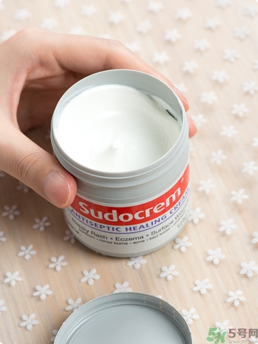 Sudocrem屁屁霜怎么用？sudocrem屁屁霜初生寶寶能用嗎？