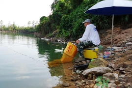 秋天釣魚怎么選釣位置？秋天釣魚怎么選釣位？