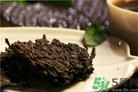 黑茶的營養(yǎng)價(jià)值 黑茶的功效與作用