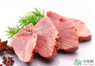 吃完牛肉可以喝牛奶嗎？牛肉和牛奶可以一起吃嗎？