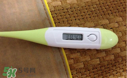 體溫35.5正常嗎頭暈渾身無(wú)力?體溫35.5是低燒嗎