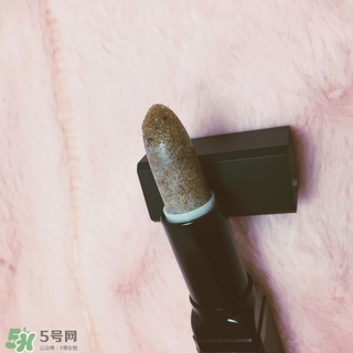 elf唇部磨砂膏怎么用？e.l.f唇部磨砂膏使用心得