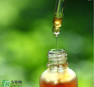 精華什么年紀(jì)用？精華什么年齡開始用？