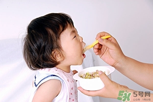 如何給寶寶做輔食 寶寶輔食制作方法