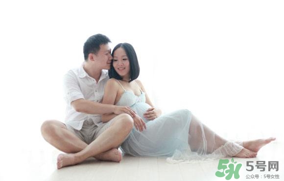 孕婦能抹護(hù)膚品嗎？孕婦能化妝嗎？