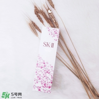 sk2櫻花版和普通版的區(qū)別 skii櫻花神仙水和普通版哪個貴？