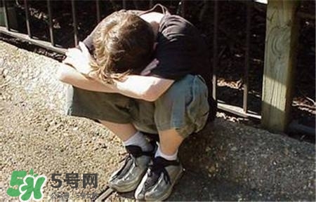 孩子遺精家長(zhǎng)怎么解決？第一次遺精怎么處理？