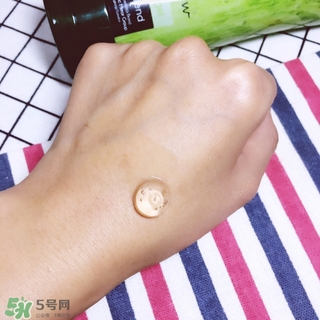 乳液和面霜要同時(shí)用嗎?乳液和面霜能一起用嗎