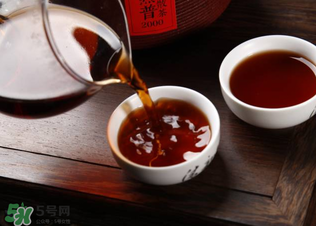 普洱茶發(fā)霉了怎么處理？普洱茶發(fā)霉了還能喝嗎？