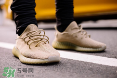 adidas yeezy 350 boost v2 dark green椰子350大地綠多少錢？