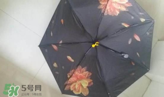 蕉下小黑傘能遮雨嗎？蕉下太陽傘能淋雨嗎？