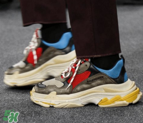 balenciaga triple s怎么預(yù)定？巴黎世家秋冬新款運動鞋在哪預(yù)定？