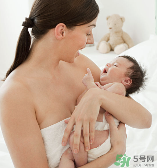 新生兒母乳喂養(yǎng)腹瀉需要換奶粉喂嗎？