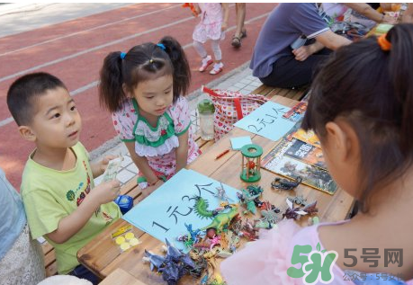 寶寶不去幼兒園怎么辦？寶寶不去幼兒園哭鬧怎么勸導？