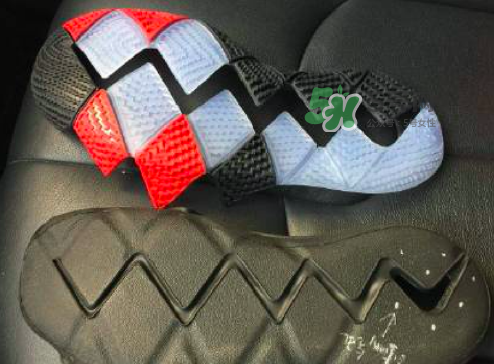 nike kyrie 4實(shí)物諜照什么樣？耐克歐文4代諜照曝光