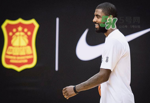 歐文同款黑白鴛鴦夜光kyrie 3怎么定制_在哪里買？