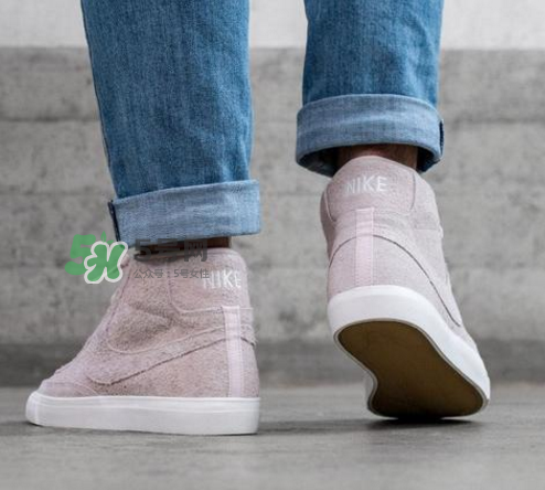 nike blazer mid粉色麂皮多少錢_在哪買？