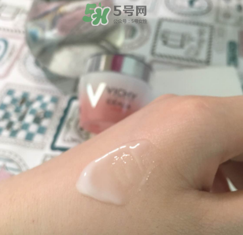 薇姿水光煥白乳霜怎么樣？薇姿水光煥白乳霜好用嗎？