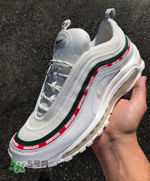 undefeated與nike air max 97聯(lián)名白色款什么時候發(fā)售_實物怎么樣？