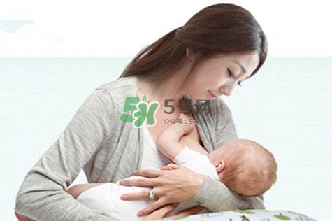 母乳喂養(yǎng)會(huì)乳糖不耐受嗎？母乳喂養(yǎng)會(huì)過(guò)度喂養(yǎng)嗎？