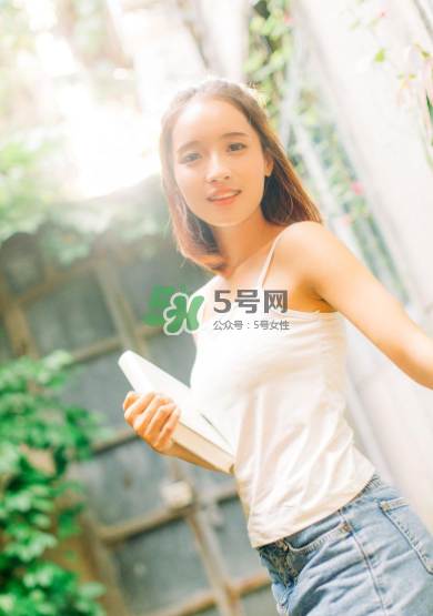 女金膠囊經(jīng)期可以吃嗎？女金膠囊什么時候吃最好？