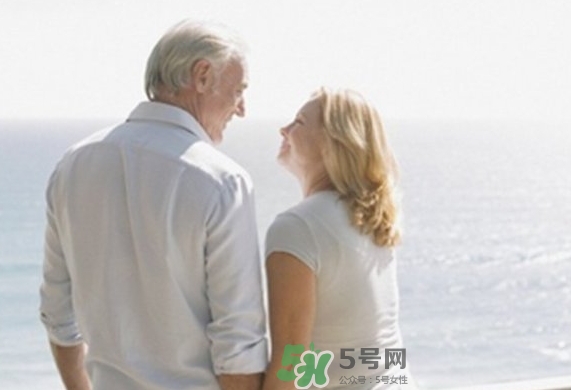 婚外情離婚財(cái)產(chǎn)如何分配？婚外情離婚賠償