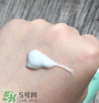 薇姿凈顏無瑕保濕乳液好用嗎