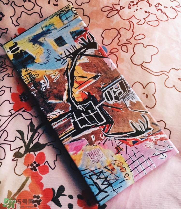 urban decay basquiat眼影盤色號_巴斯奎特眼影盤試色圖