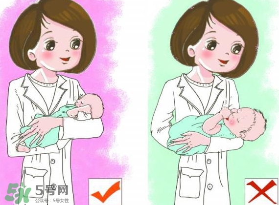 抱新生兒可以晃動(dòng)嗎？抱新生兒的正確方法圖