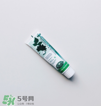 Dentiste牙膏怎么樣？Dentiste牙膏使用感受