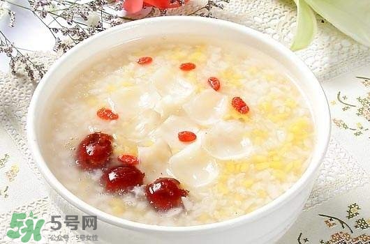 寶寶多大能吃調(diào)料？給寶寶輔食加調(diào)料的原則