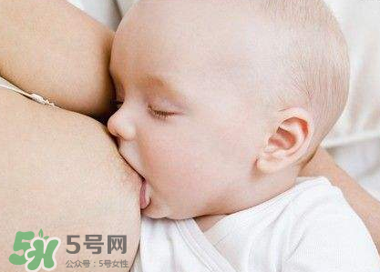 寶寶突然不吃母乳了怎么回事？寶寶不吃母乳是為什么？