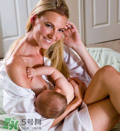 寶寶突然不吃母乳了怎么回事？寶寶不吃母乳是為什么？