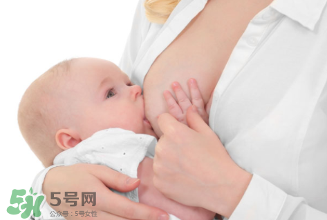 母乳寶寶一天大便幾次正常？母乳寶寶排便情況介紹