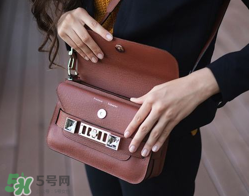 proenza schouler是什么牌子？proenza schouler是奢侈品嗎？