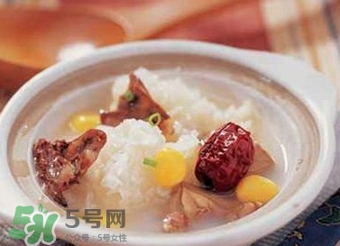 什么食物潤肺止咳？潤肺止咳湯的做法大全 