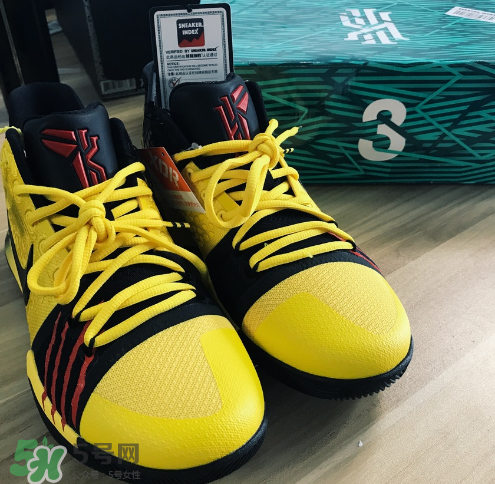 nike kyrie3 mamba mentality怎么樣？歐文3李小龍配色開箱測評(píng)