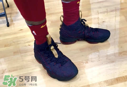 nike lebron 15 cavs實(shí)物什么樣？