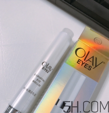 olay水腫消消棒怎么用？olay舒緩眼部走珠筆使用方法