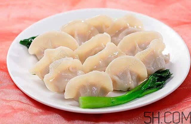 煮餃子開鍋煮皮還是餡？煮餃子蓋不蓋鍋蓋？