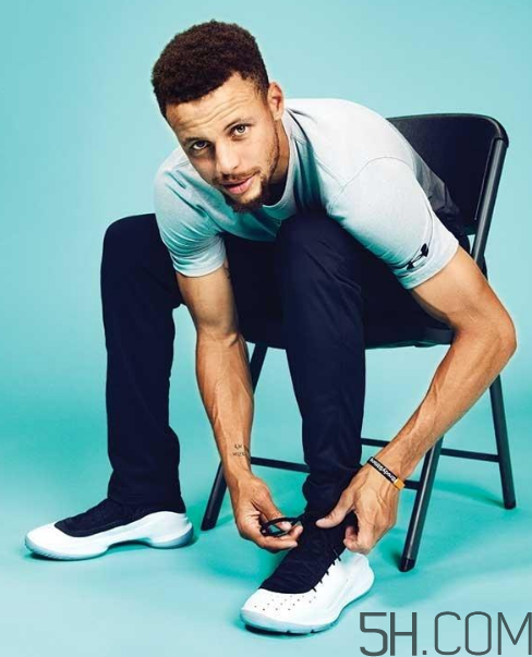 under armour curry 4鞋碼偏小嗎？庫里第四代戰(zhàn)靴尺碼怎么選？