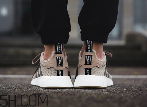 adidas nmd r2 trace khaki上腳效果怎么樣？