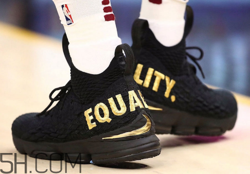 nike lebron 15 equality黑金配色會發(fā)售嗎？