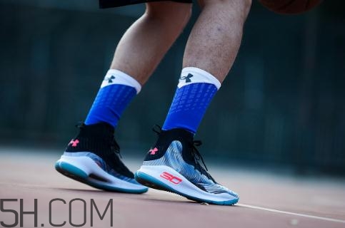 under armour curry 4實(shí)戰(zhàn)測(cè)評(píng)怎么樣？