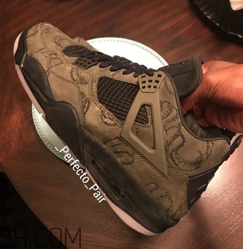 kaws與air jordan 4聯(lián)名橄欖綠版本實(shí)物什么樣？