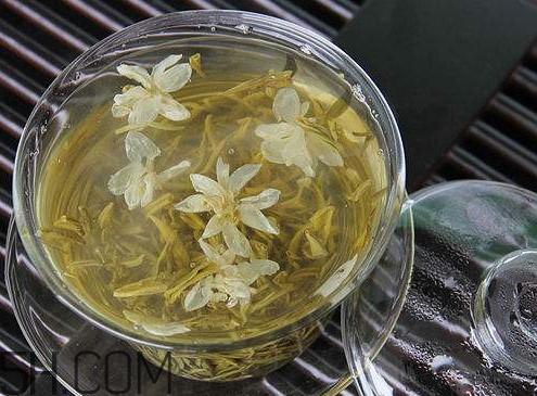 茉莉花茶是帶花的好還是不帶花的好？哪里的茉莉花茶最好