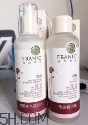 franic玫瑰粉嫩補水套裝什么功效_使用心得